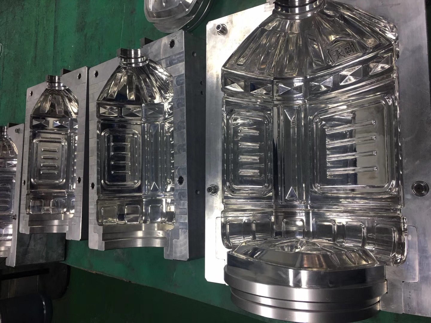 Oem Plastic Bottle Mold Manufacturer, Blow Molds Jin Dong